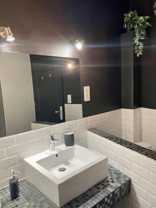 Appartement Renove De Caractere/ Parking Prive Сен-Реми-де-Прованс Экстерьер фото